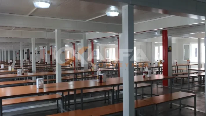 Uzun masa düzenli yemekhane salonu – Alfa Konteyner